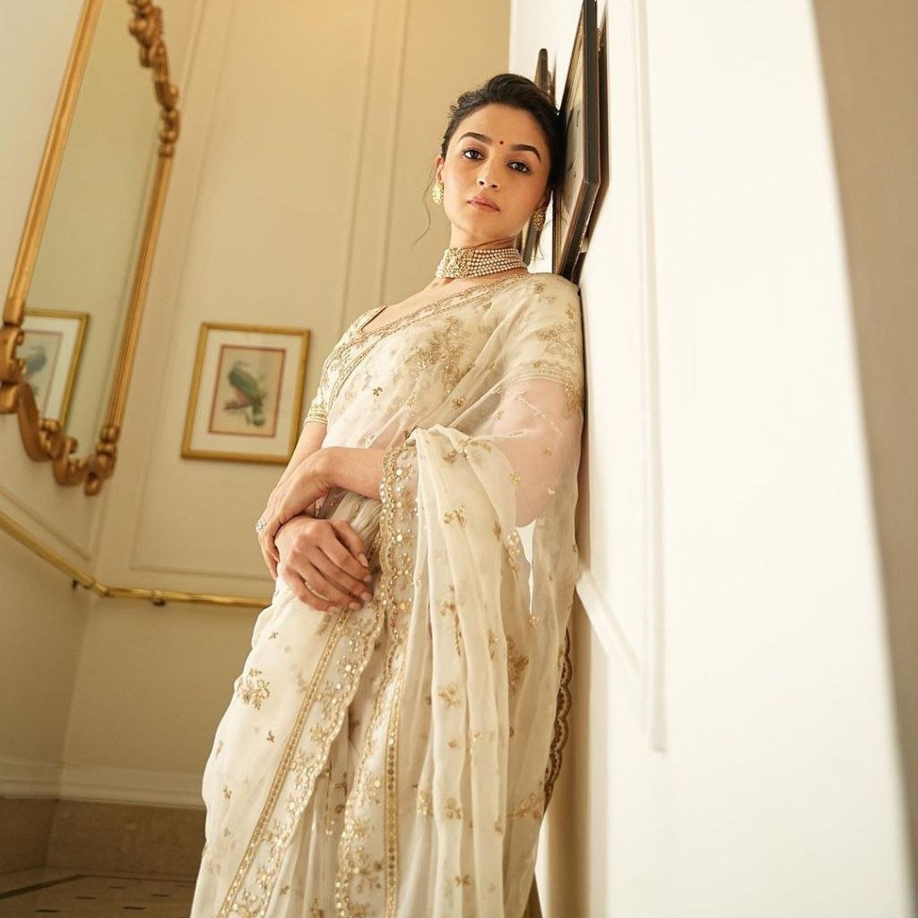 Alia Bhatt Beautiful White Saree with Pure Bright Organza Silk with blouse