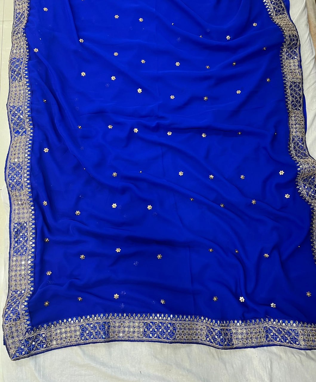 BEAUTIFUL FANCY HEVY GEORGETTE FANCY DORI  THREAD & SEQUNCE WORK SAREE WITH BLOUSE